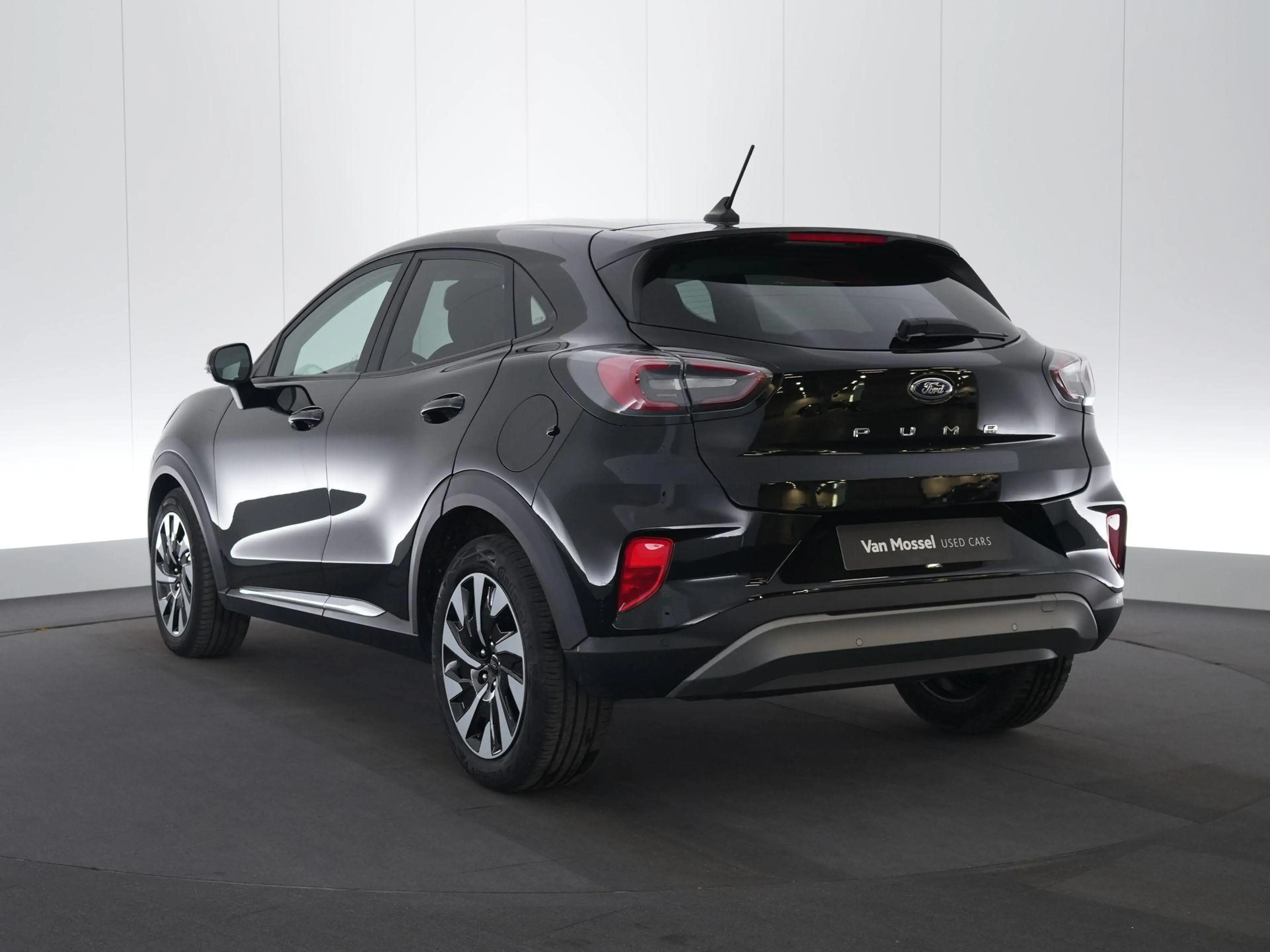 Ford Puma 1.0i Ecoboost mHEV 92kW Titanium — photo 2