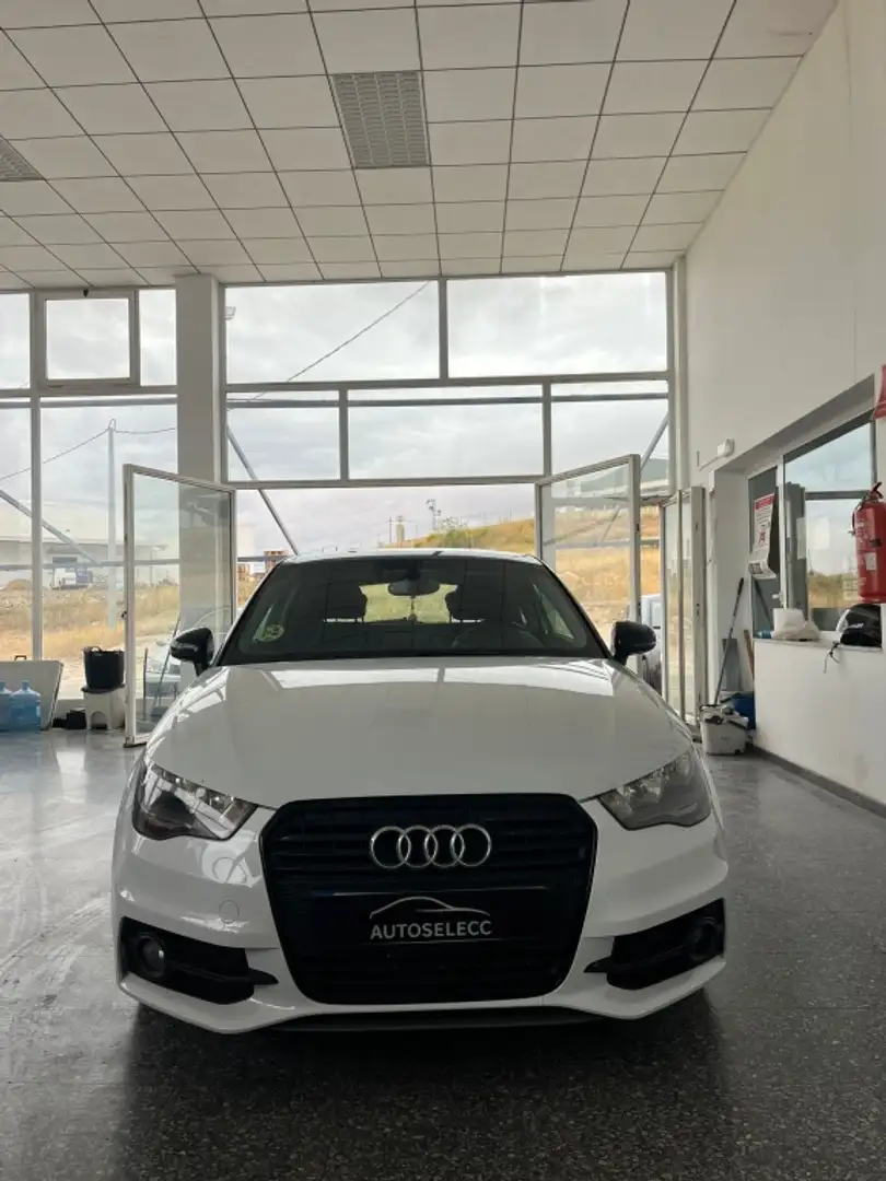 Audi A1 1.6TDI Ambition S-Tronic 90 Blanc - 1
