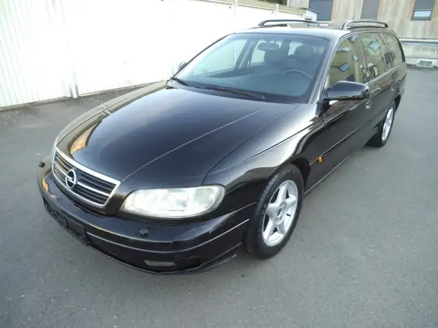 Opel Omega Omega Caravan 3.0 V6 Executive