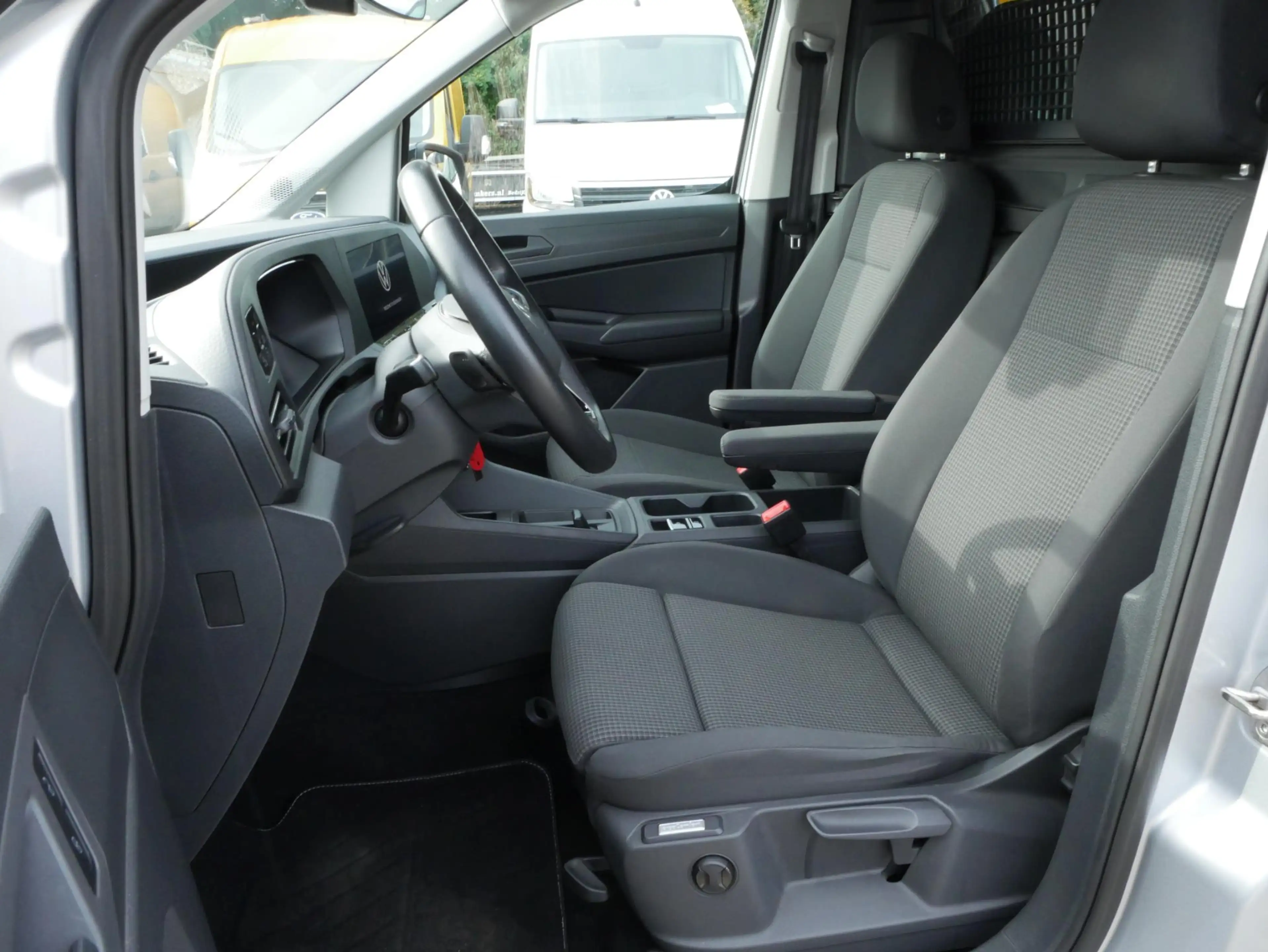 Volkswagen Caddy Cargo 2.0 TDI 120PK L1 DSG Airco Camera — photo 9