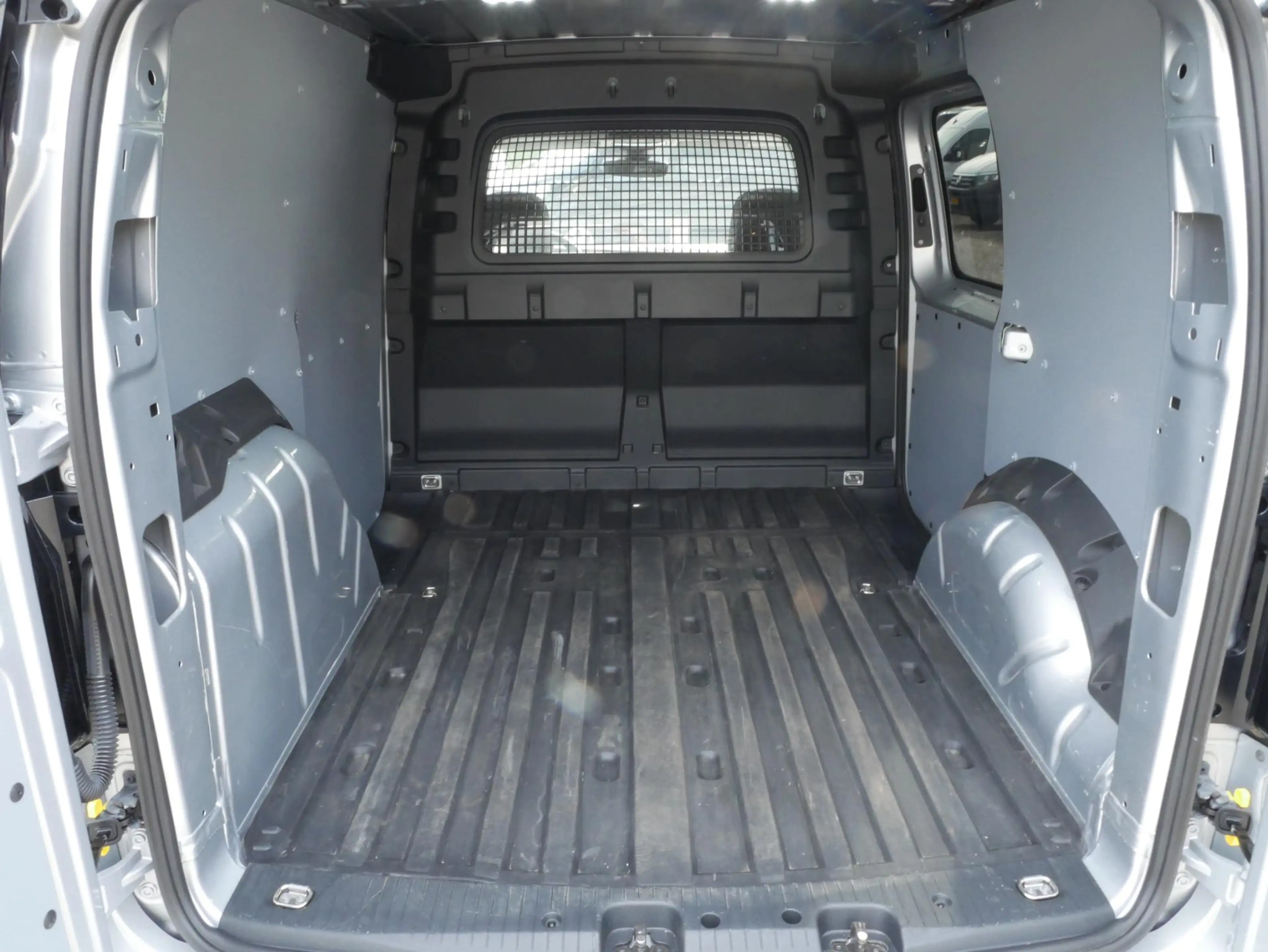 Volkswagen Caddy Cargo 2.0 TDI 120PK L1 DSG Airco Camera — photo 11