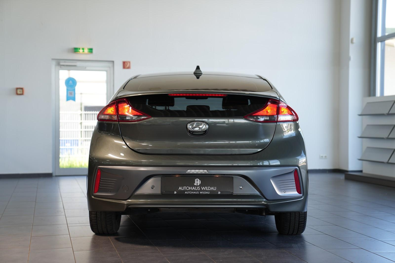 Hyundai IONIQ IONIQ Trend Plug-In Hybrid *AUT*LED*SHZ* — photo 8