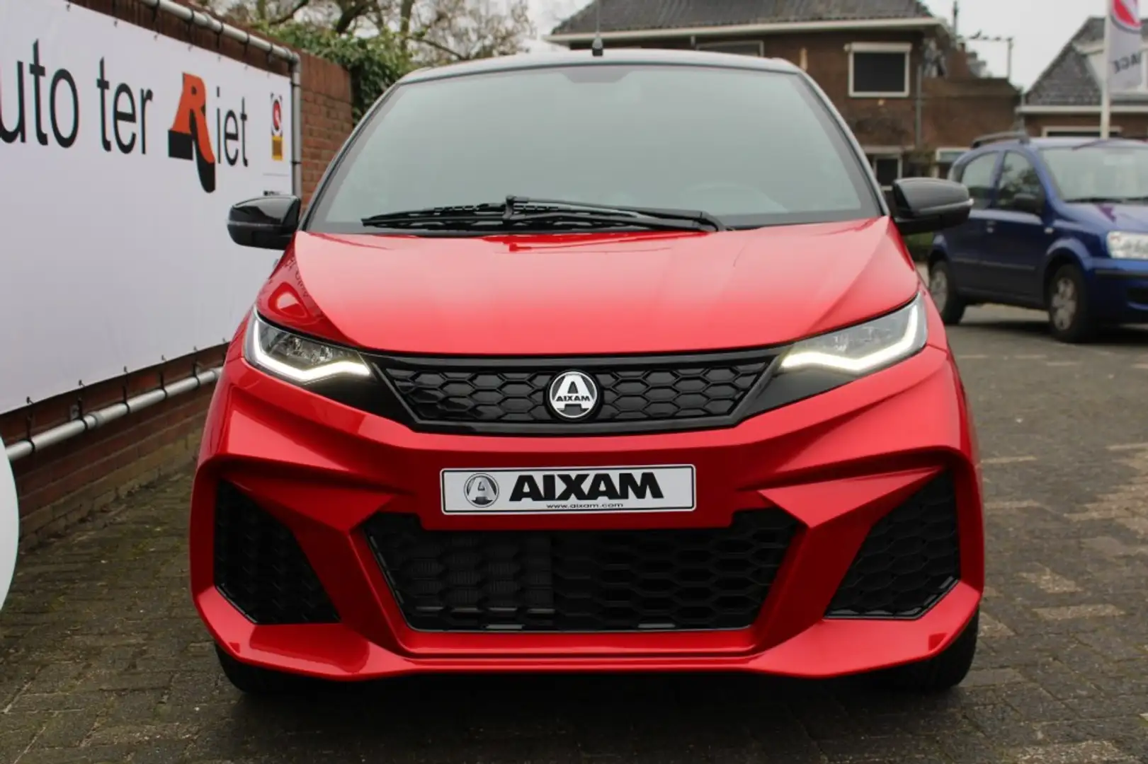 Aixam Coupe GTI + ABS/ 7 inch tablet Rosso - 2
