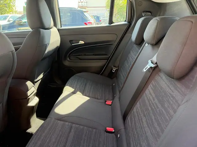 Jeep Avenger view 14