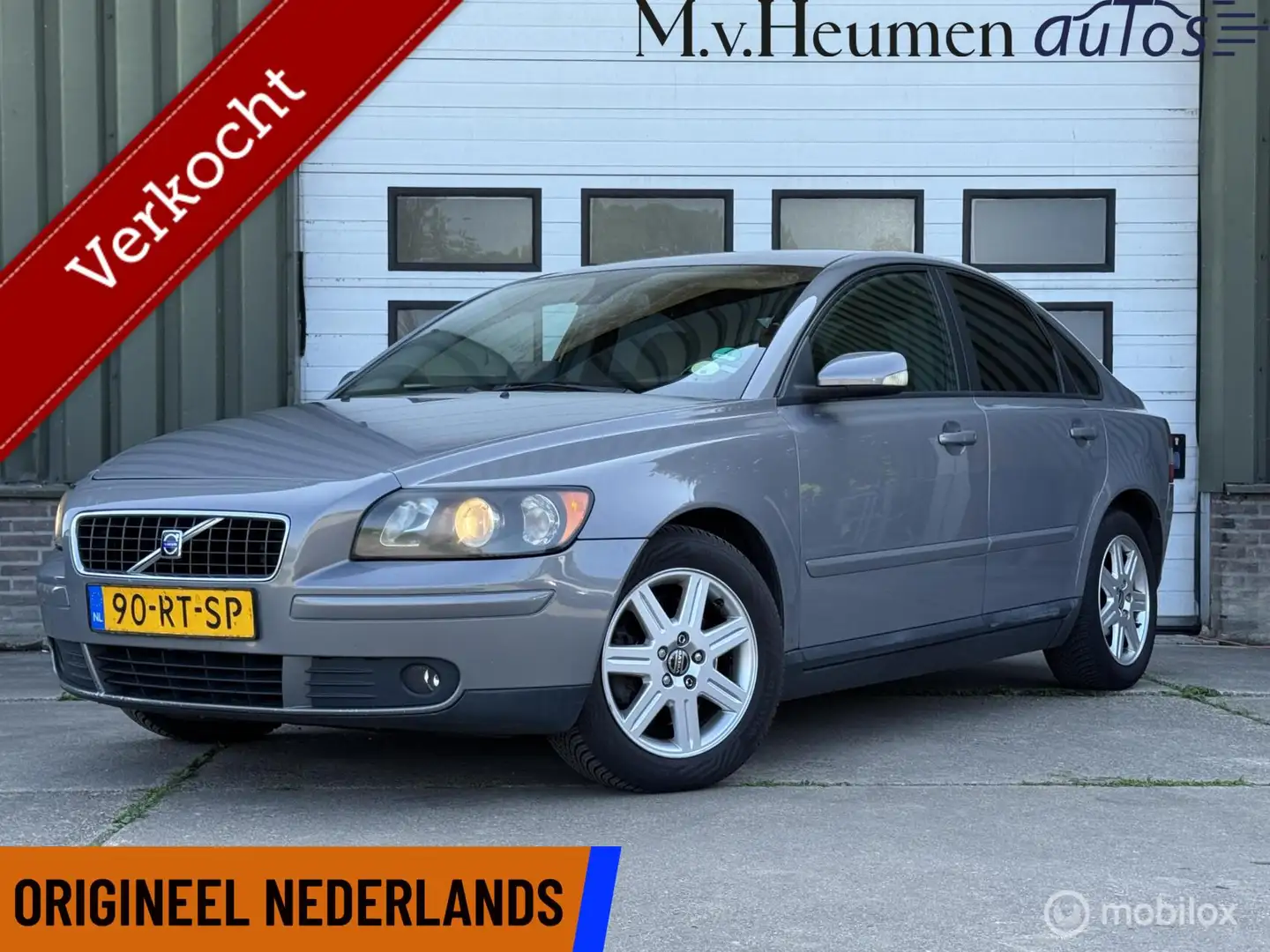 Volvo S40 2.4i 5 cilinder Momentum Automaat ORG NED. Grijs - 1