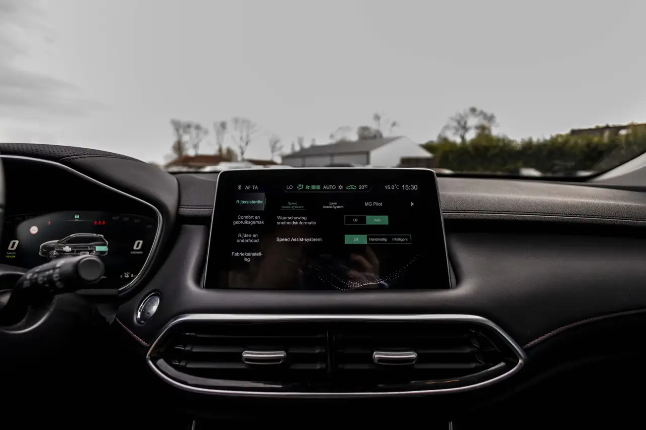 MG EHS 1.5 TGDI Luxury | Pano | SOH 91% | 360° Camera 27