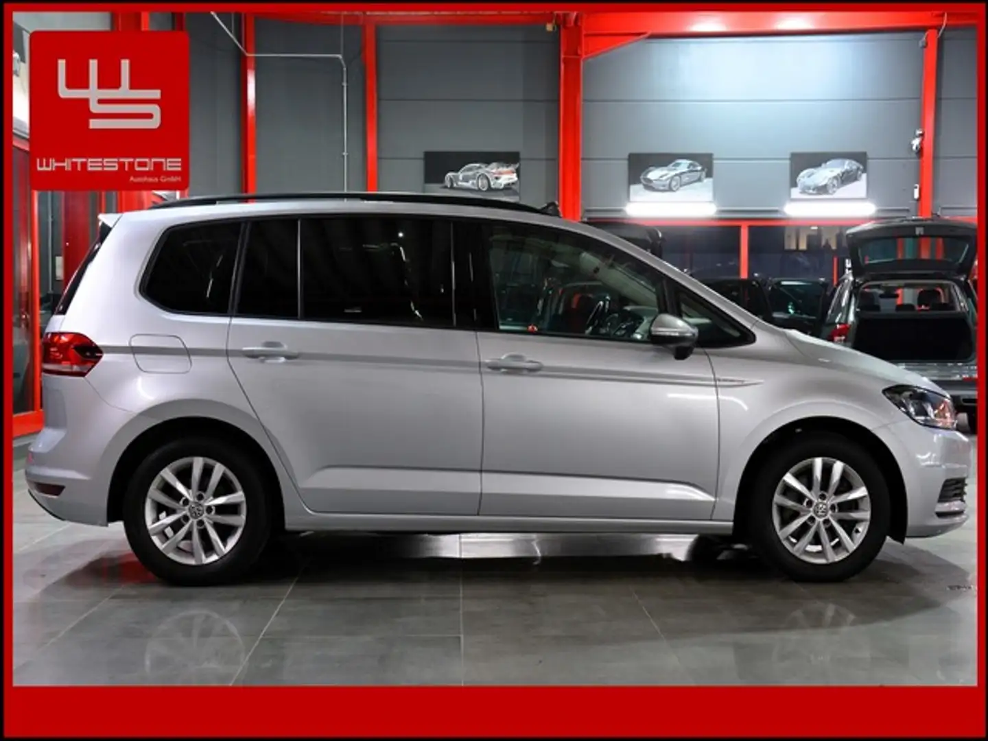 Volkswagen Touran Comfortline / Aut / 7 Sitze / Panorama / Silber - 2