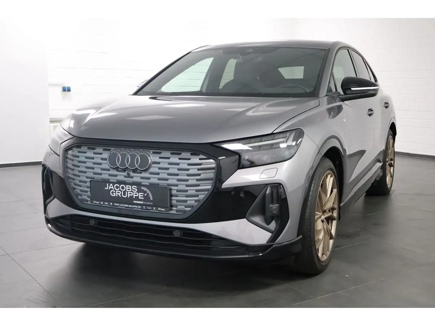 Audi Q4 e-tron Grau - 2