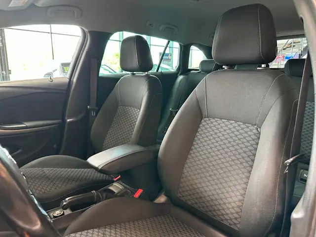 Opel Astra view 9