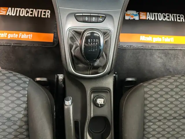 Opel Astra view 11