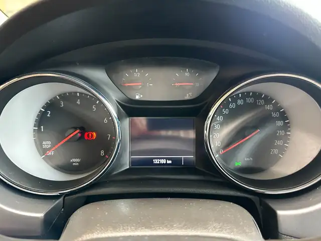 Opel Astra view 14