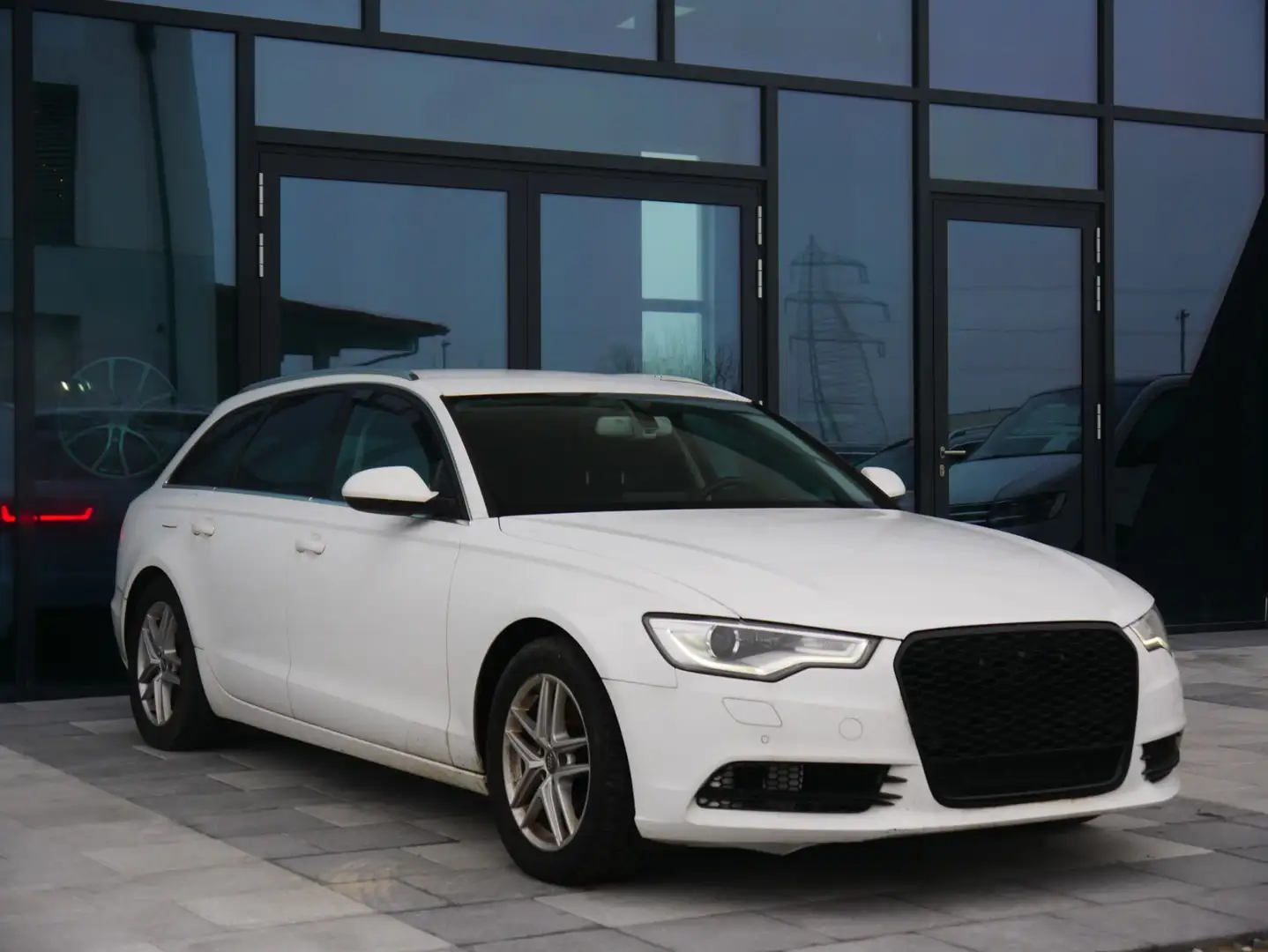 Audi A6 Avant 2,0 TDI DPF Multitronic Weiß - 2