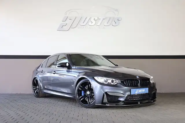 BMW M3 /OLED/KAMERA/HUD/SHZ/LHZ/PDC/NAVI/BTH/MFL/R19