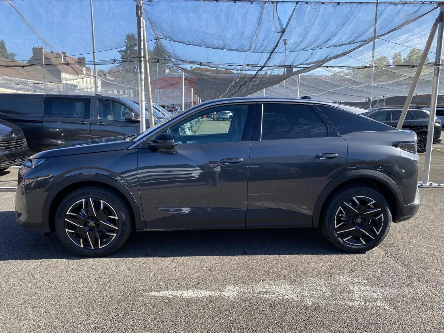 Peugeot 3008 III 1.2 HYBRID 145 ALLURE E-DCS6 PACK PANORAMIC NAVIGATION / 360° / DRIVE ASSIST Gris - 2