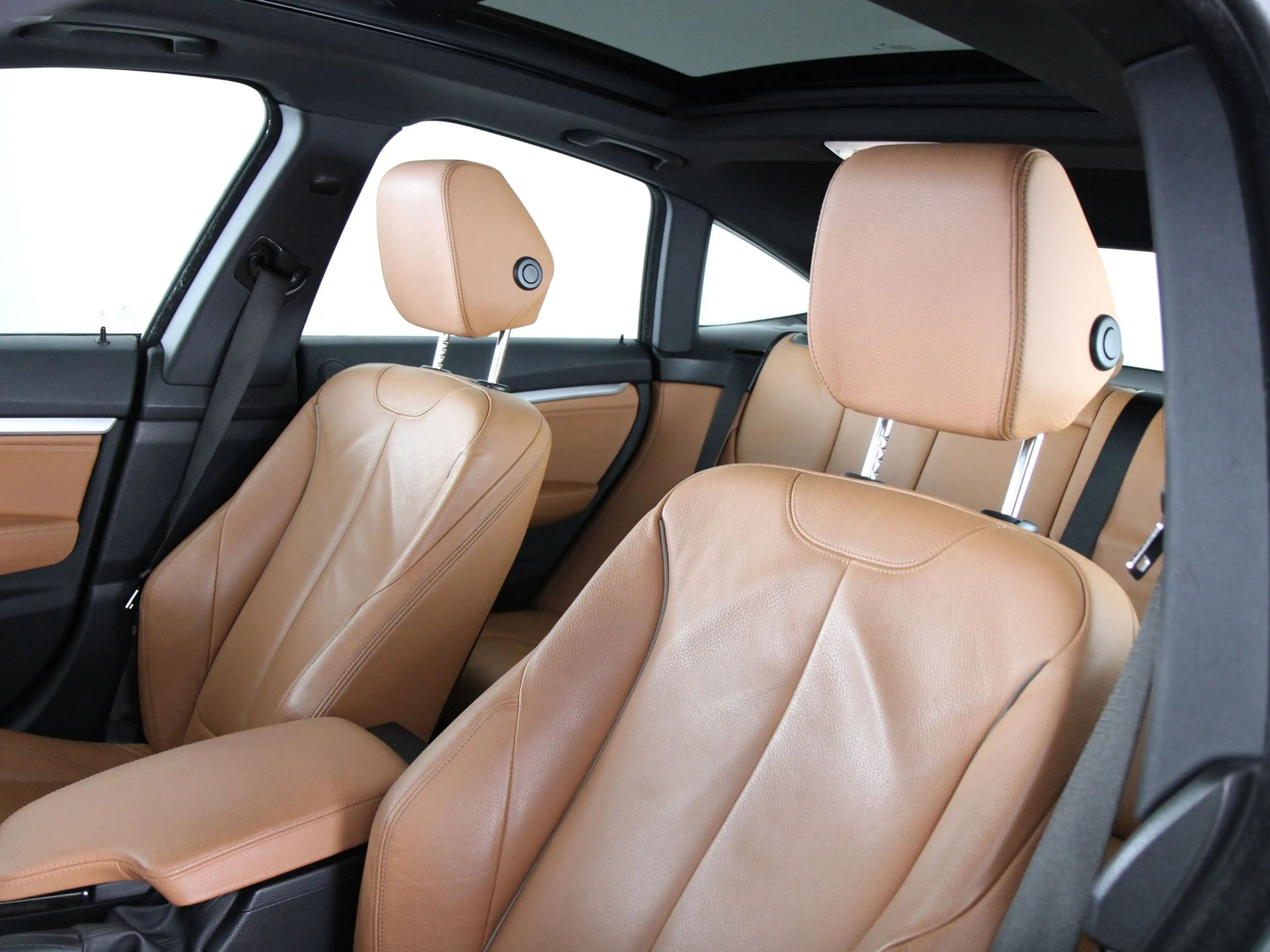 BMW 330 3 Serie Gran Turismo 330i xDrive Luxury Line Premi — photo 5