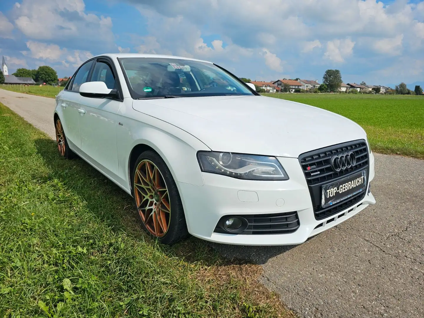 Audi A4 Lim. Ambition quattro 4x4 PDC S Line Blanc - 2