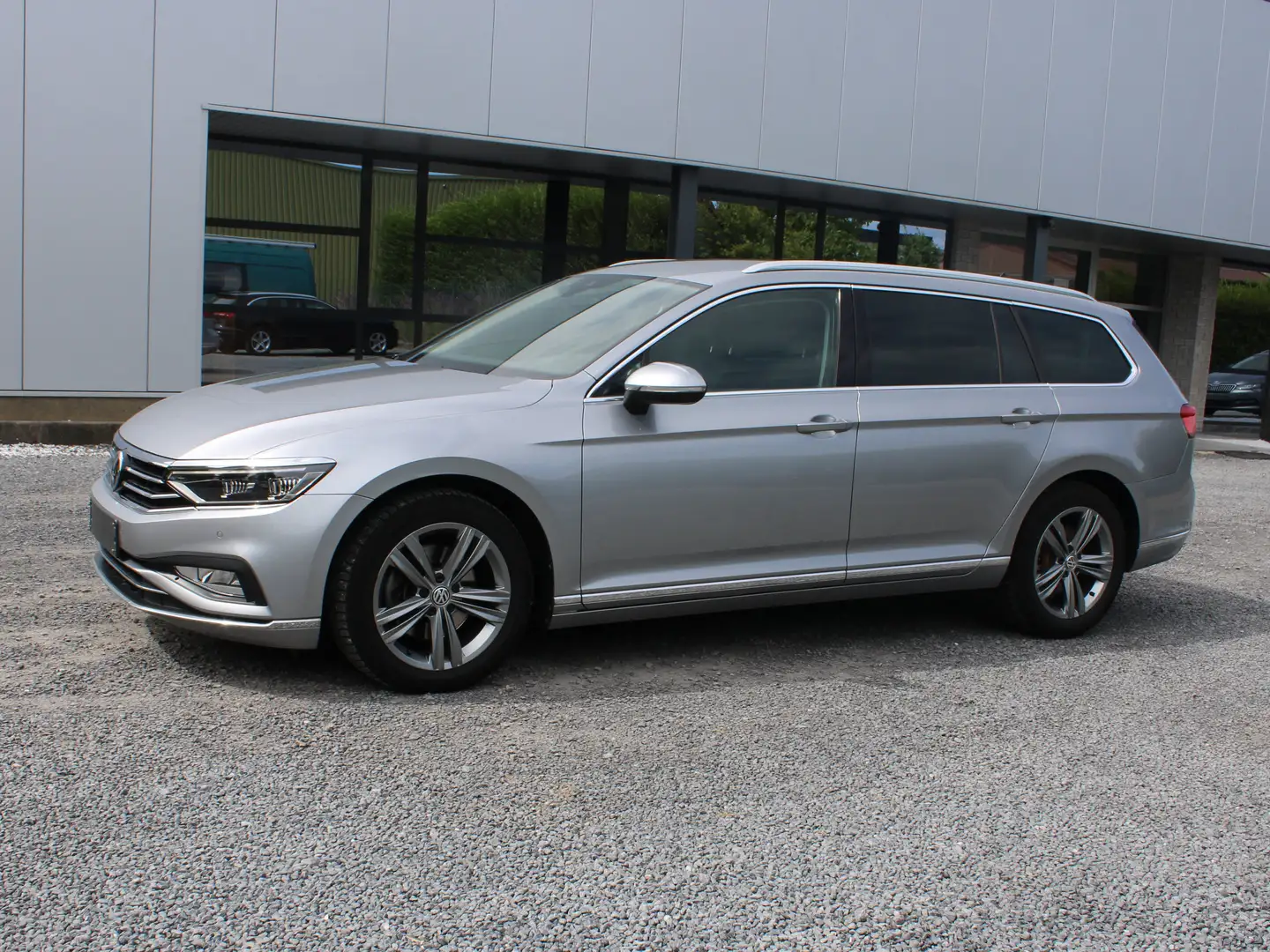 Volkswagen Passat Variant Passat Variant 2.0 TDI DSG TREKHAAK CAMERA APPS Gris - 2