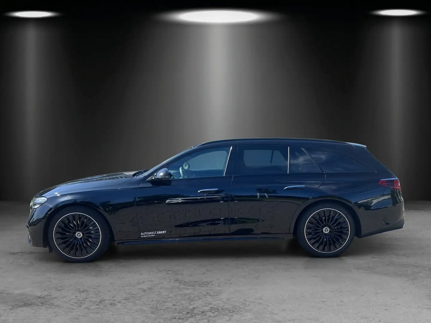 Mercedes-Benz E 220 d T AMG Pano BURME4D Distro NIGHT KeyGo 20" Schwarz - 2