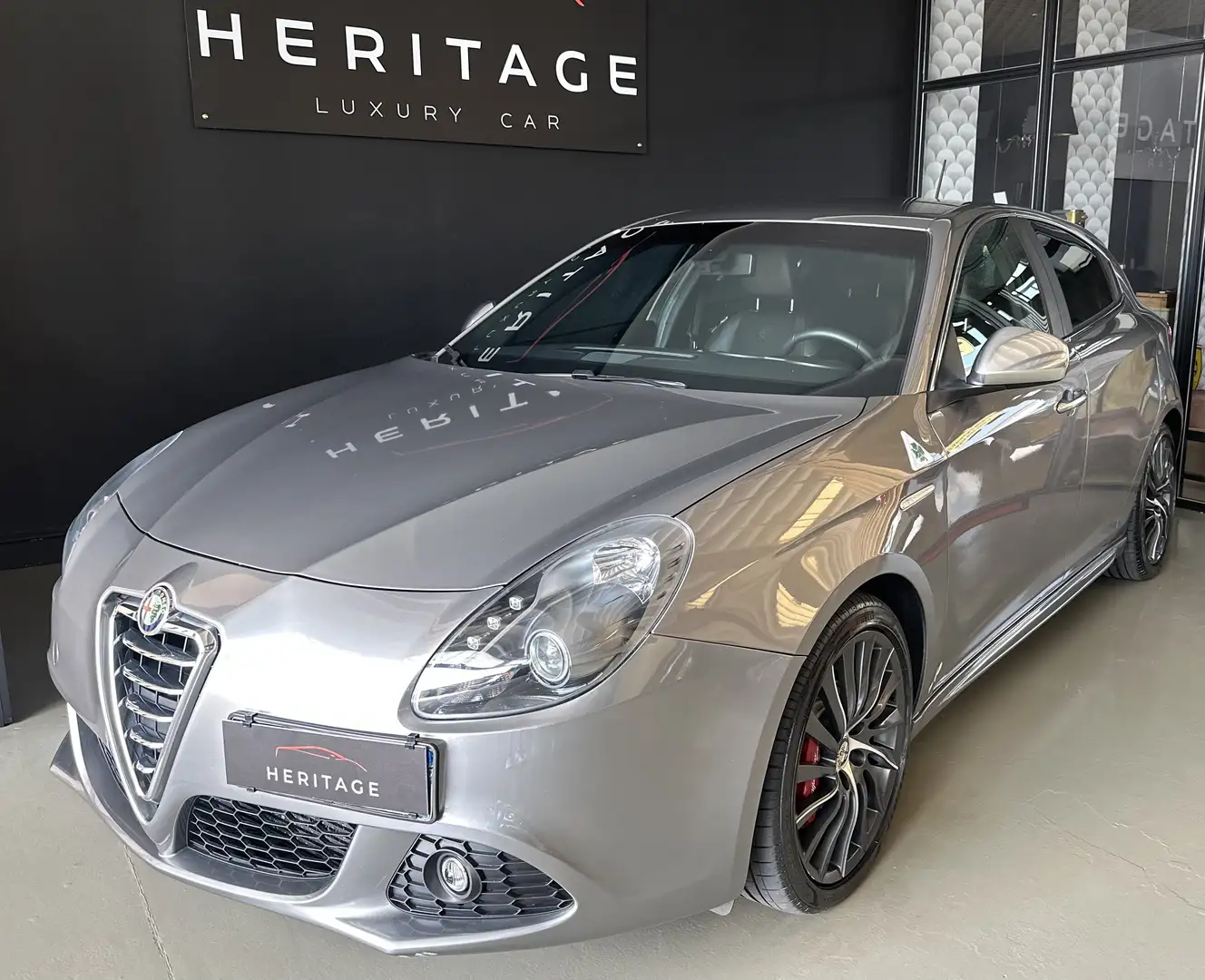 Alfa Romeo Giulietta 1750 tbi Quadrifoglio Verde 235cv Gris - 1