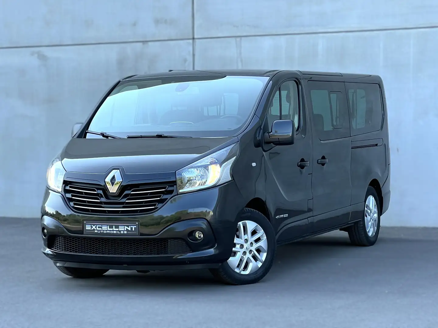 Renault Trafic 1.6 dCi Passenger/PMR/Euipement Handicape/GARANTIE Noir - 1