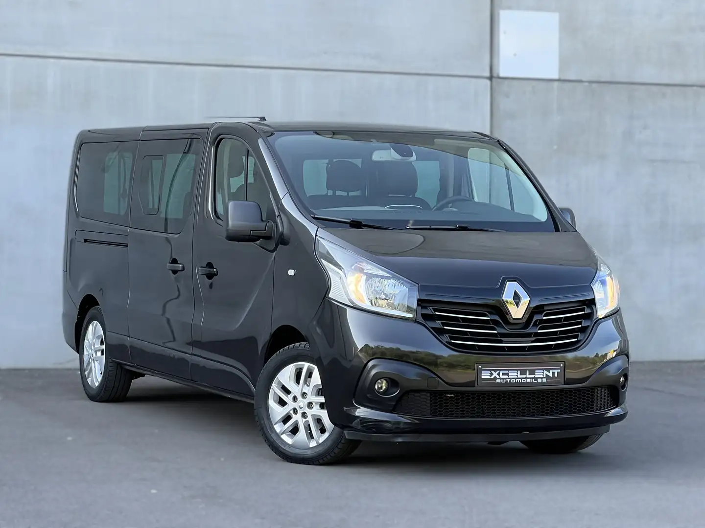 Renault Trafic 1.6 dCi Passenger/PMR/Euipement Handicape/GARANTIE Noir - 2