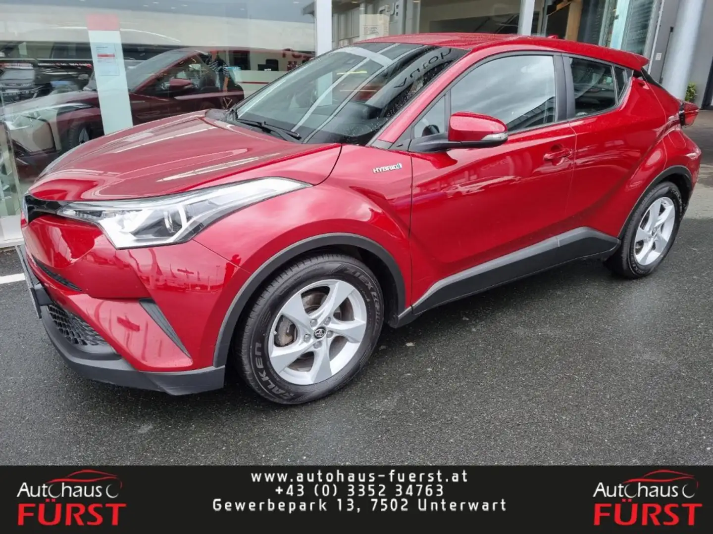 Toyota C-HR 1,8 HSD C-ENTER *8-fach* Rot - 1