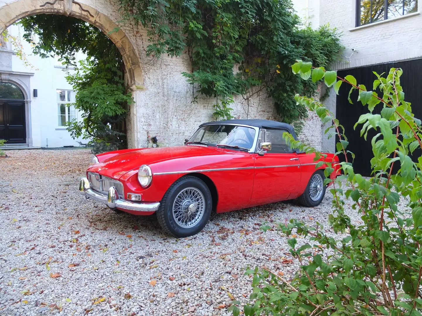 MG MGB Mark 1 crvena - 1