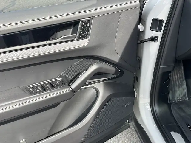 Porsche Cayenne III E-Hybrid Aut. Ansicht 29