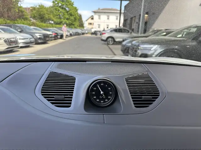 Porsche Cayenne III E-Hybrid Aut. Ansicht 23