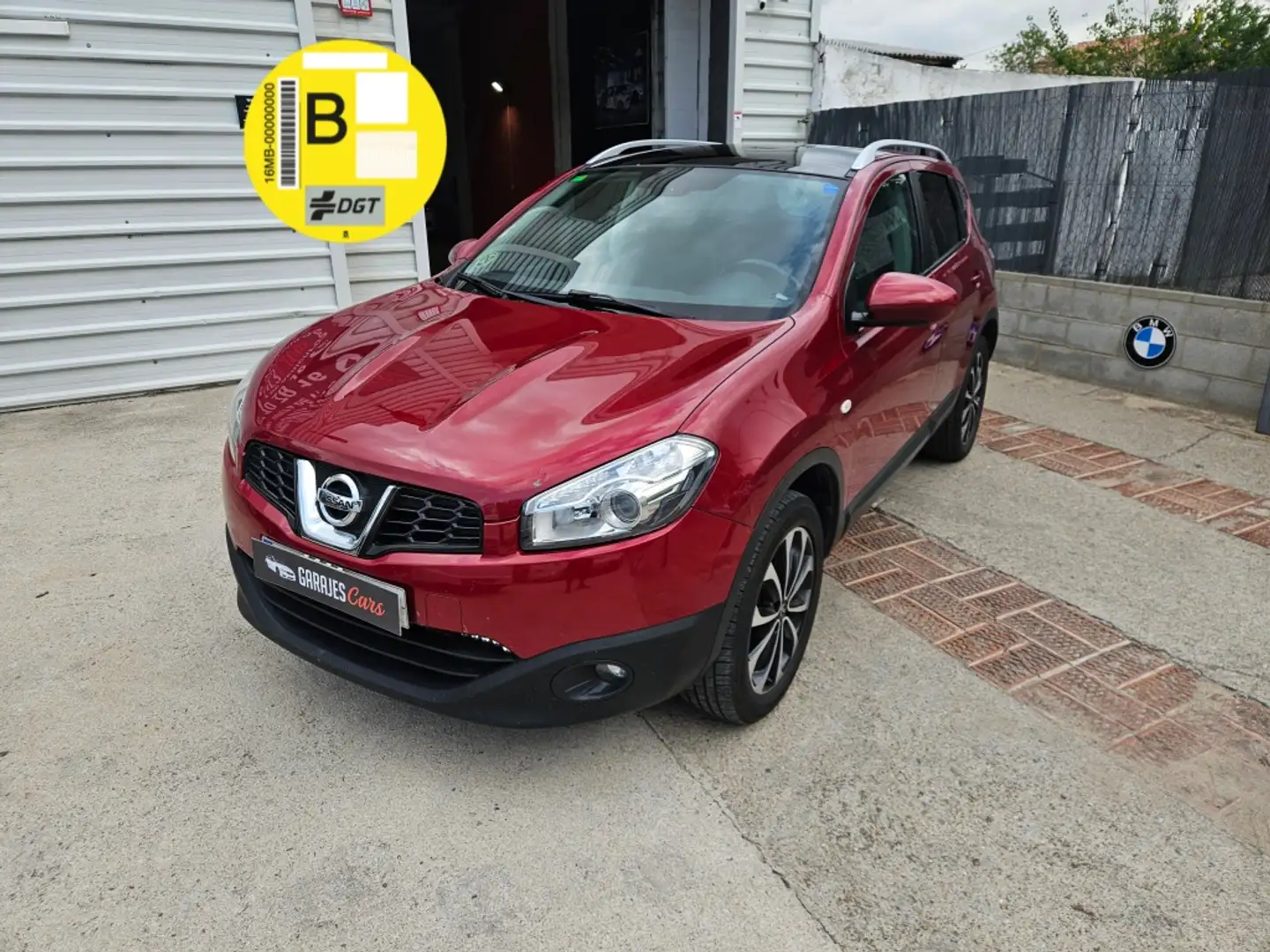 Nissan Qashqai Q+2 1.5dCi Tekna Sport 4x2 18´´ Burdeos - 1
