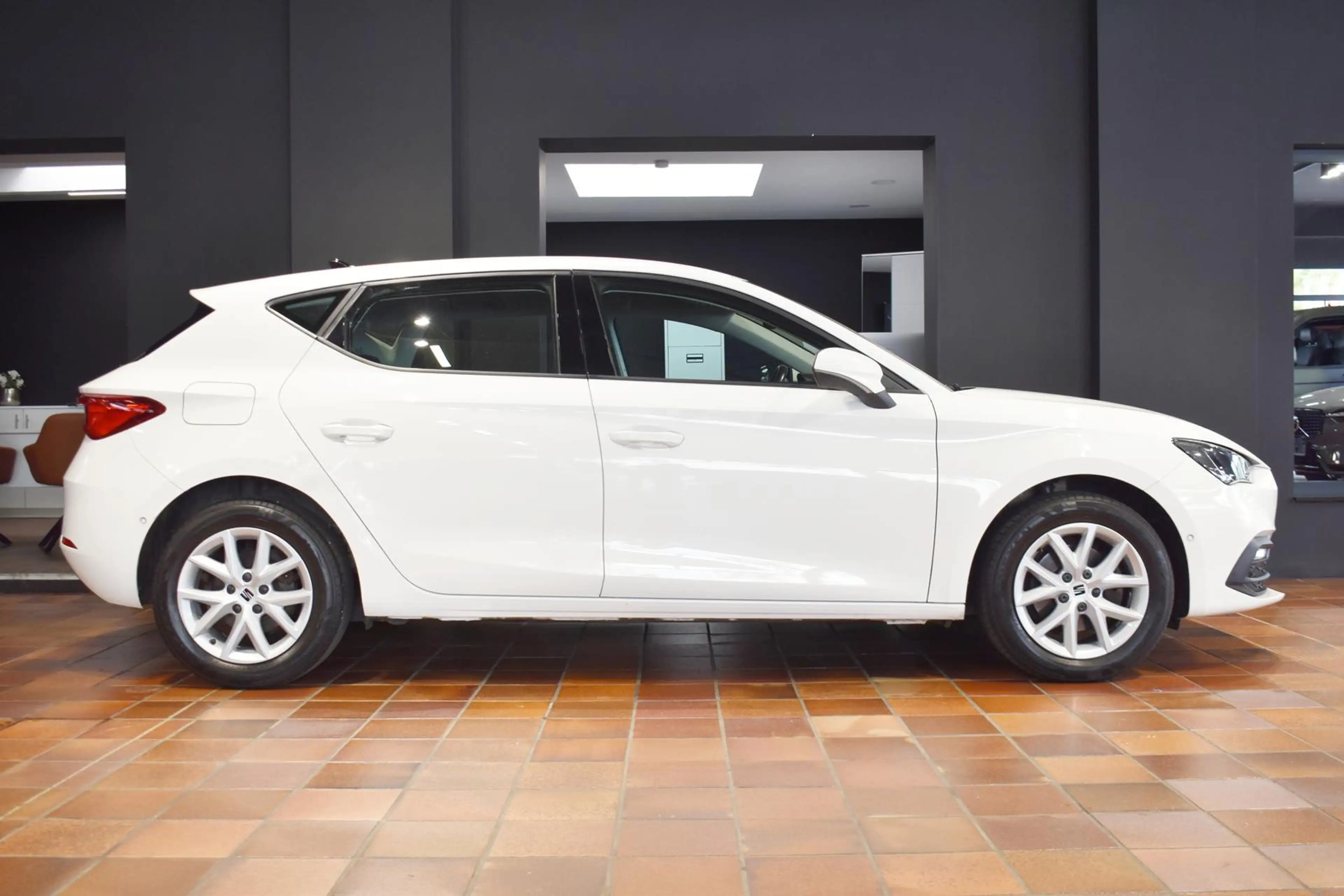 SEAT Leon STYLE VIRTUAL WINTERPAKET PDC 3-ZONEN-KLIMAAUTOMAT — photo 6