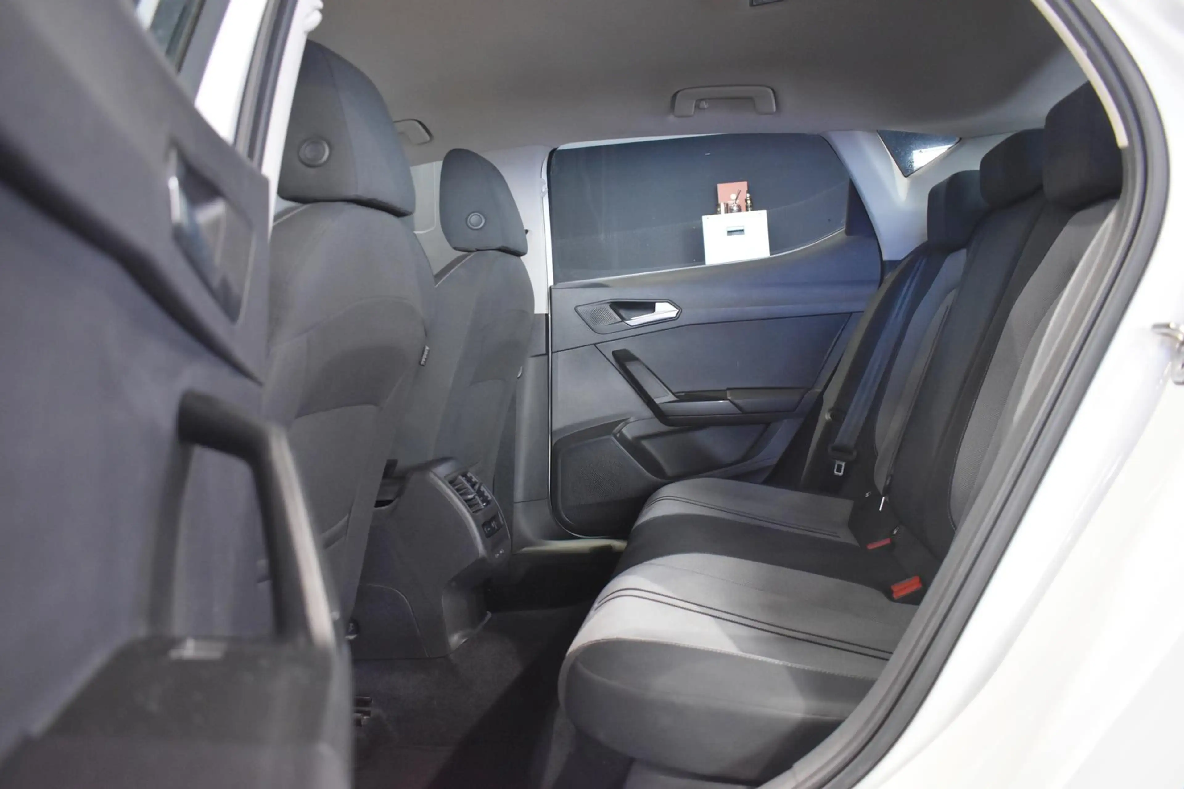 SEAT Leon STYLE VIRTUAL WINTERPAKET PDC 3-ZONEN-KLIMAAUTOMAT — photo 13