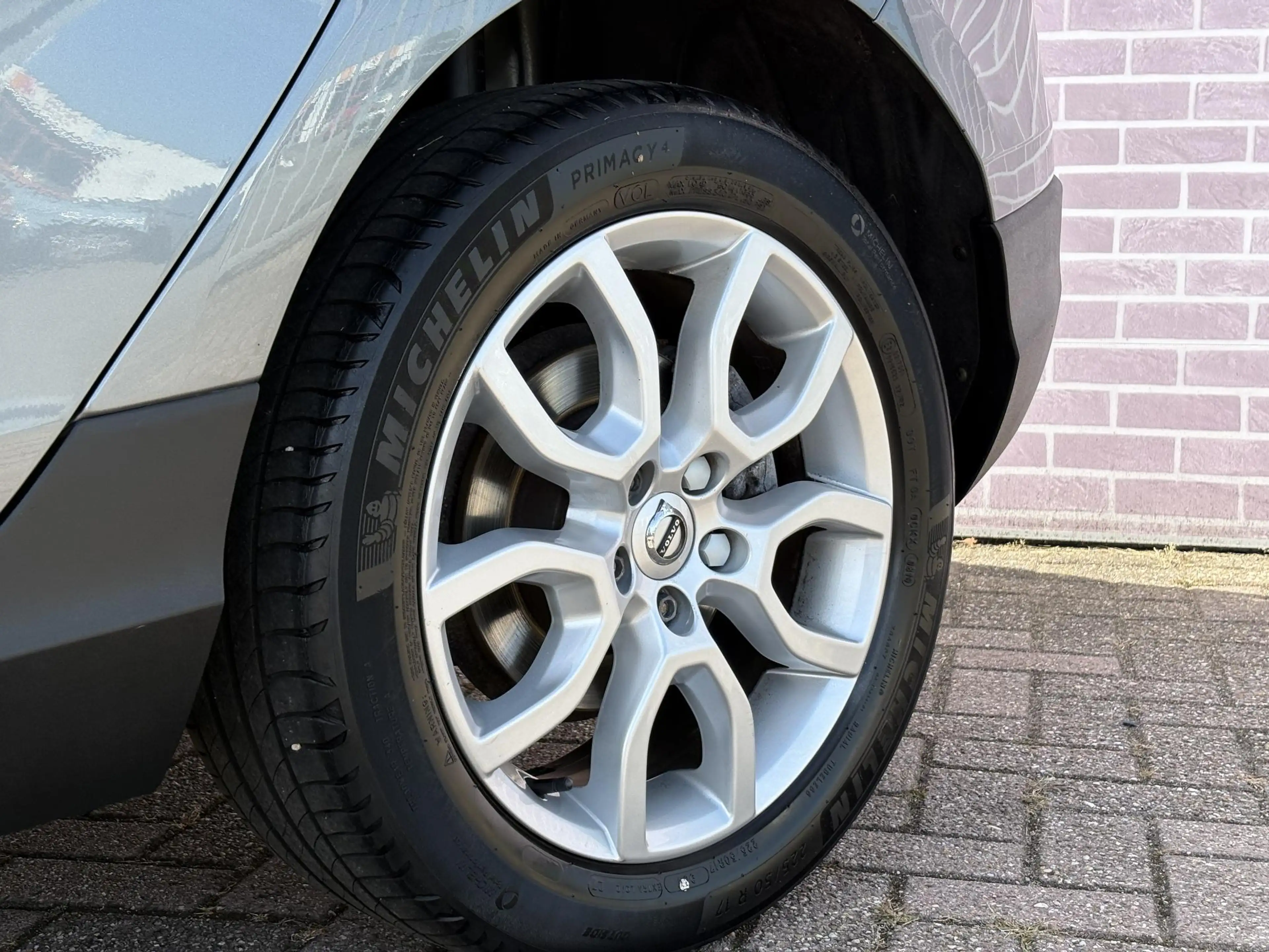 Volvo V40 Cross Country 1.5 T3 Polar+ Luxury | Harman/Kardon | DAB | Keyle — photo 10