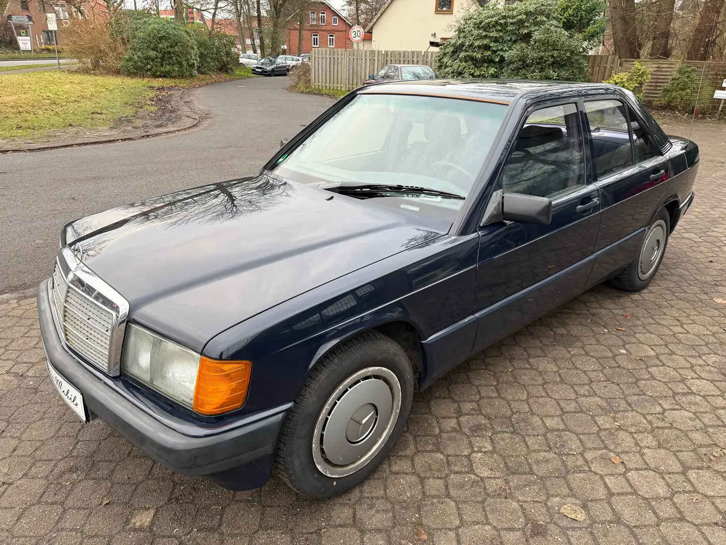 Mercedes-Benz 190 E 1.8 *HU neu*H-Kennzeichen*32 Jahre letzte Hand* Albastru - 2