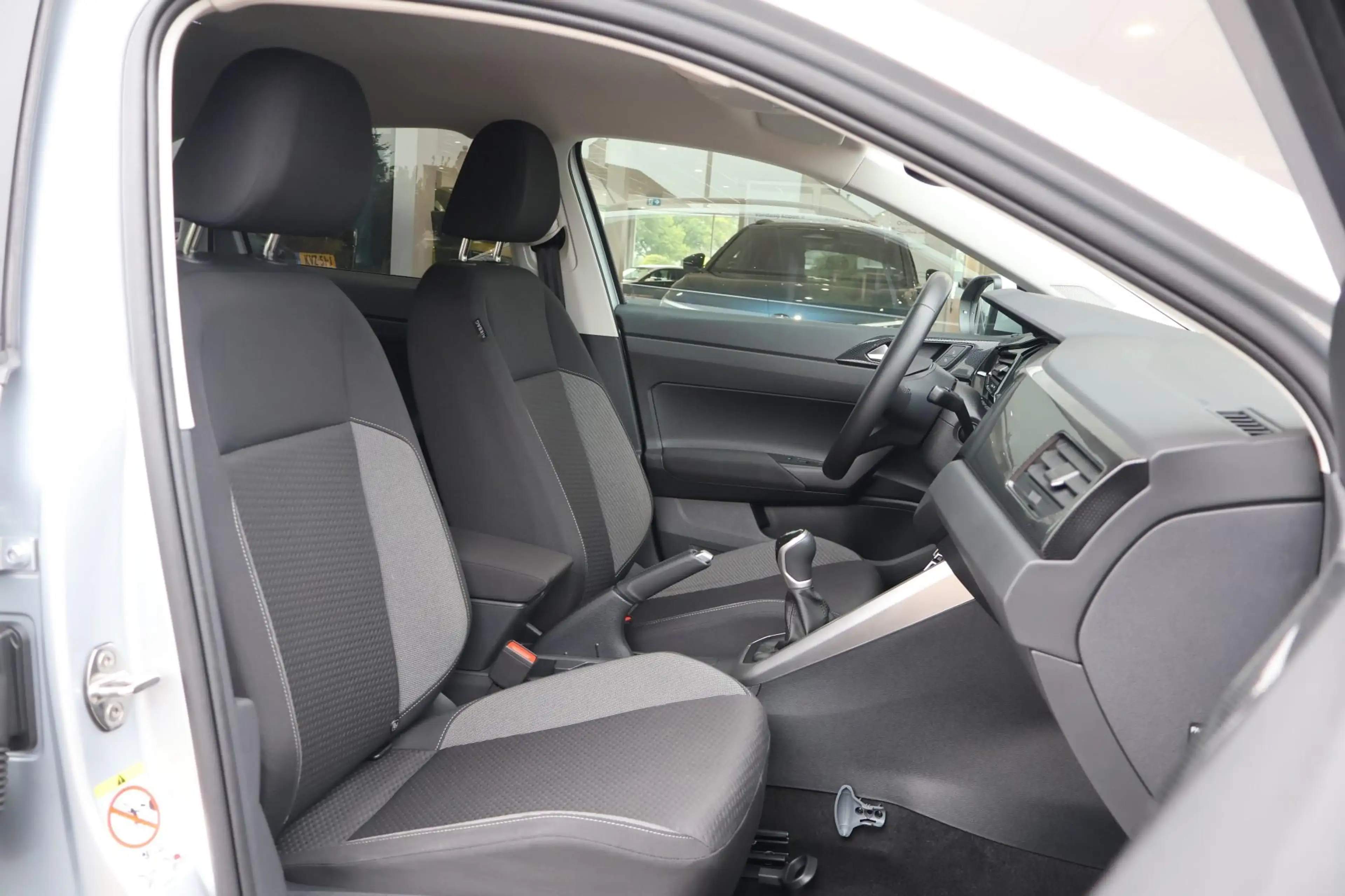 Volkswagen Taigo 1.0 TSI 95pk Life Edition | Camera | PDC | Adaptiv — photo 4