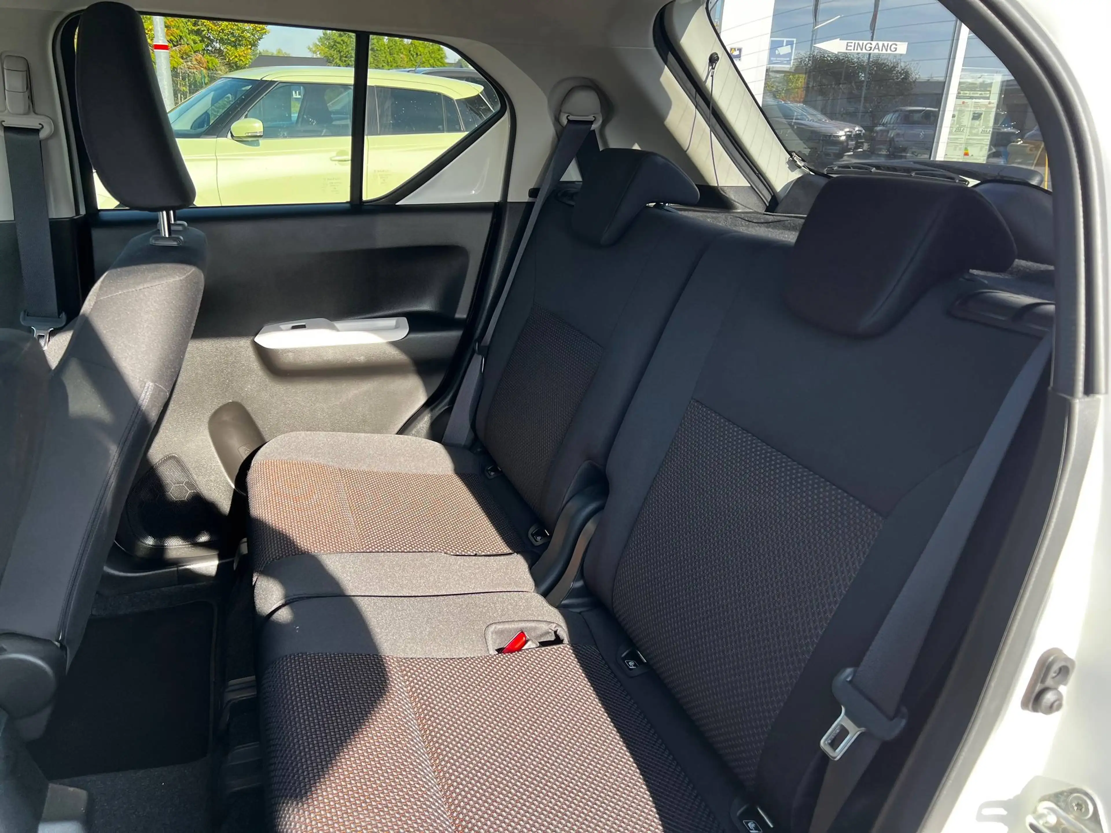 Suzuki Ignis Ignis Dualjet Comfort aus 1. Hand — photo 9