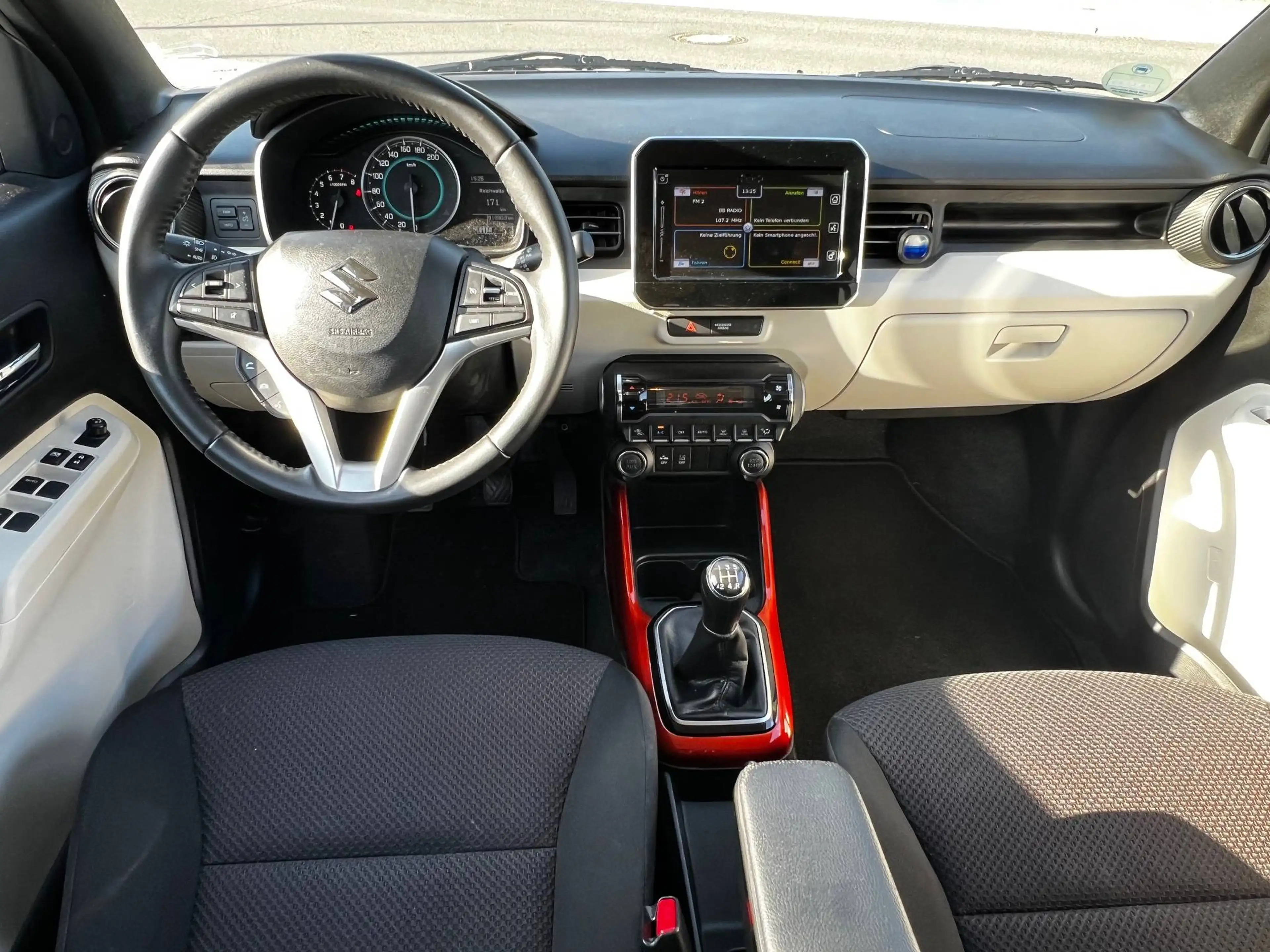 Suzuki Ignis Ignis Dualjet Comfort aus 1. Hand — photo 10