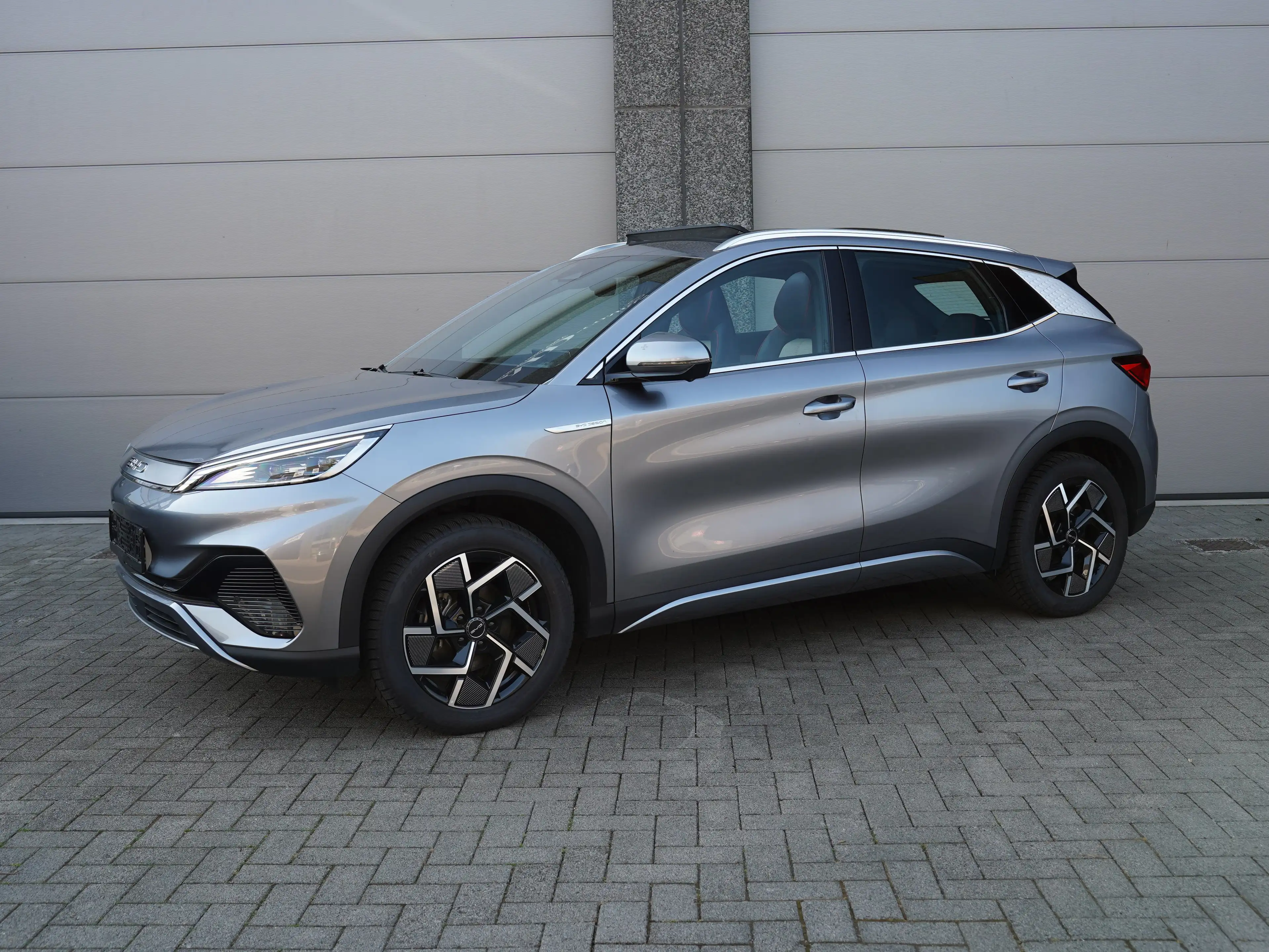 BYD Atto 3 Comfort *420KM / PANO / 360 / CARPLAY / HEATED* — photo 2