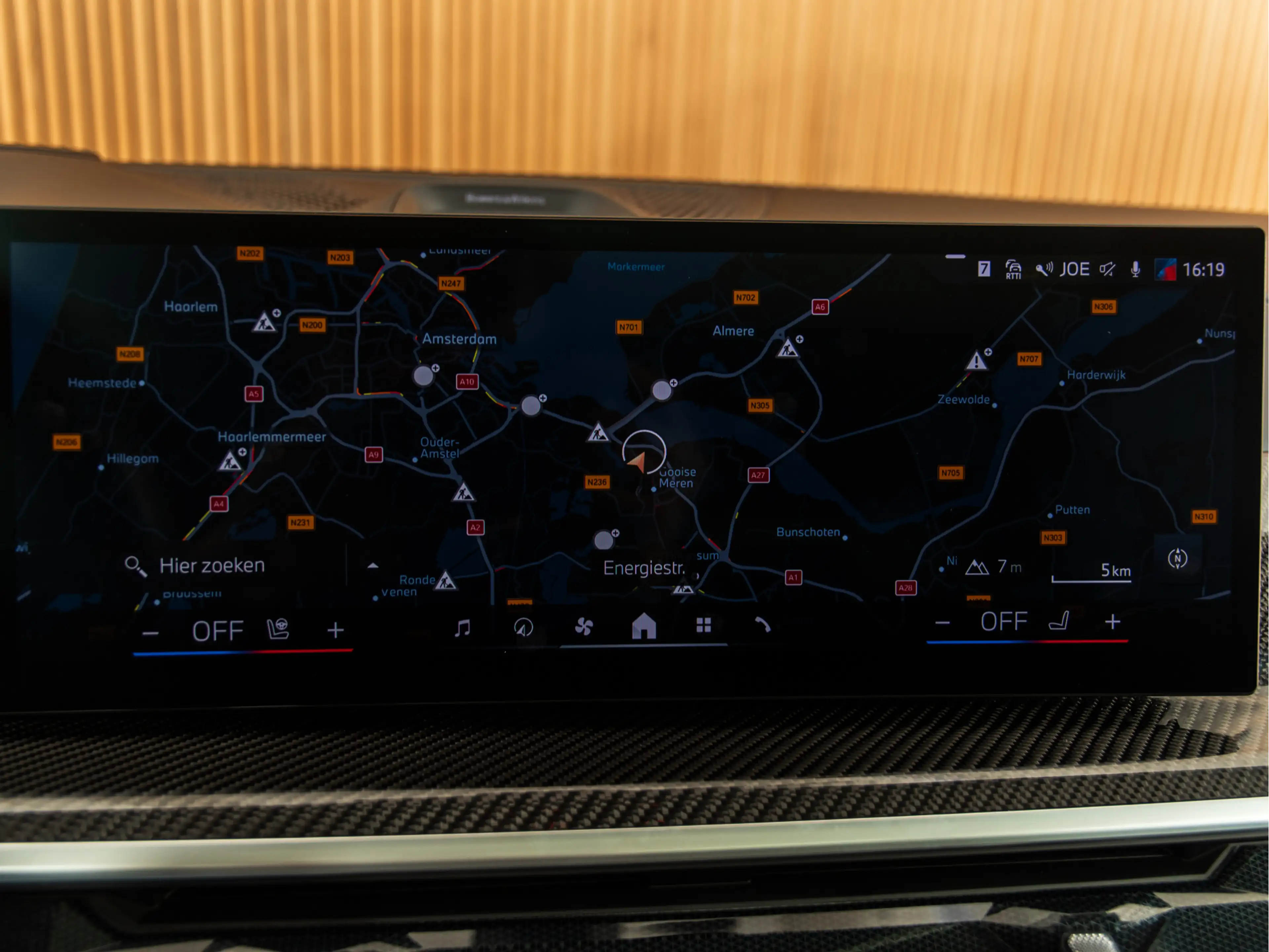 BMW X5 xDrive50e M-SPORT | 22" | SKYLOUNGE | B/W | MASSAG — photo 20