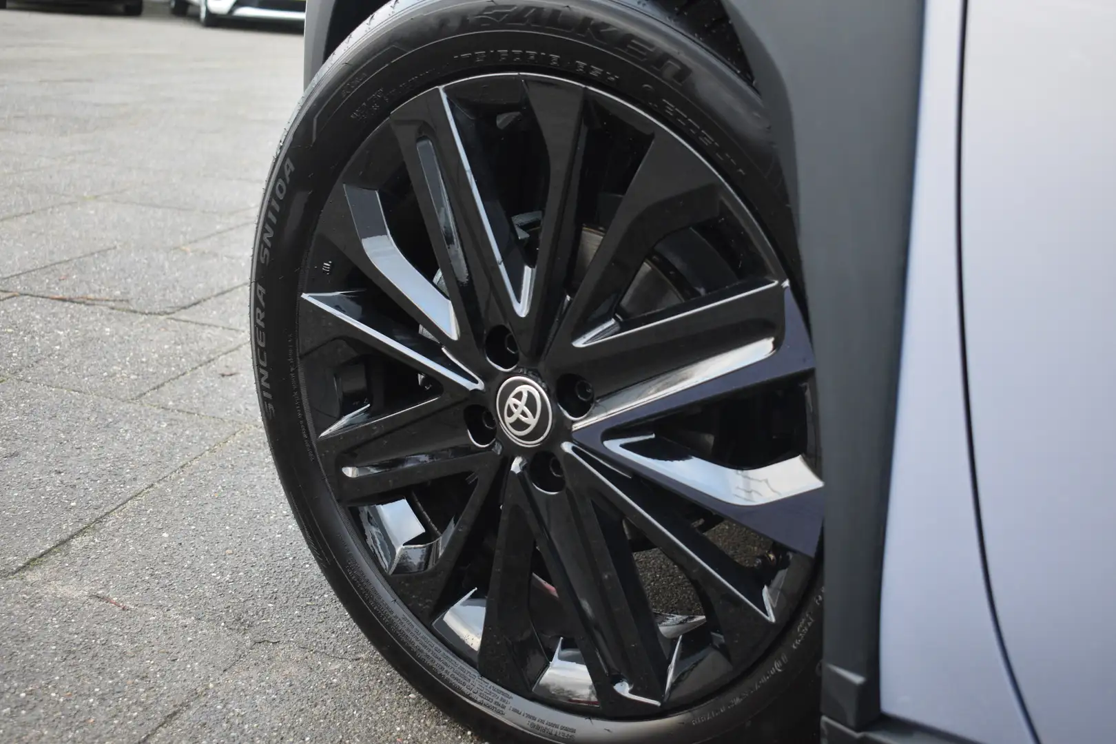 Toyota Aygo X 1.0 VVT-i MT JBL | Apple CarPlay/Android Auto | JB Violet - 2