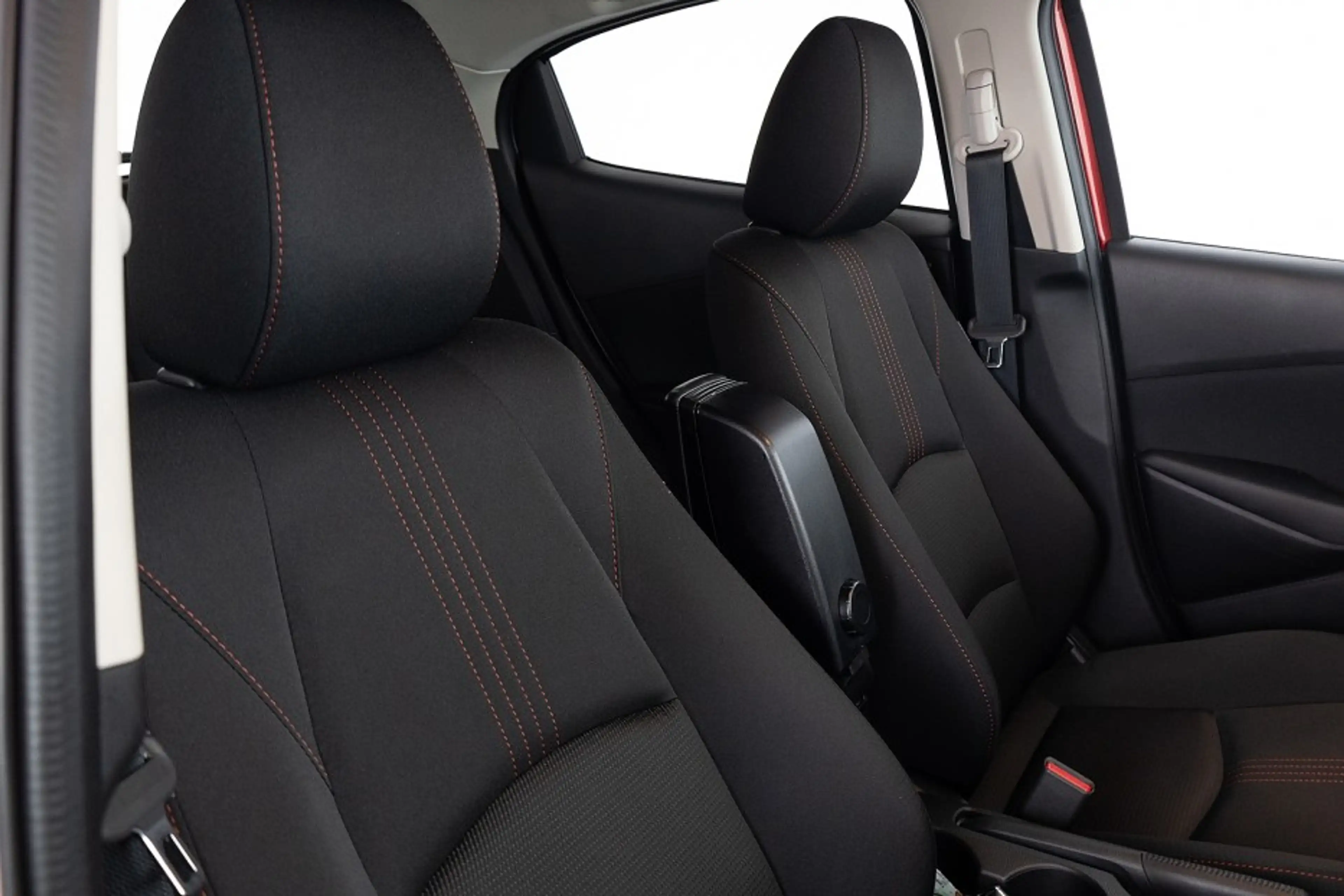 Mazda 2 1.5 e-SkyActiv-G 90 Homura 90PK | Carplay | Camera — photo 5