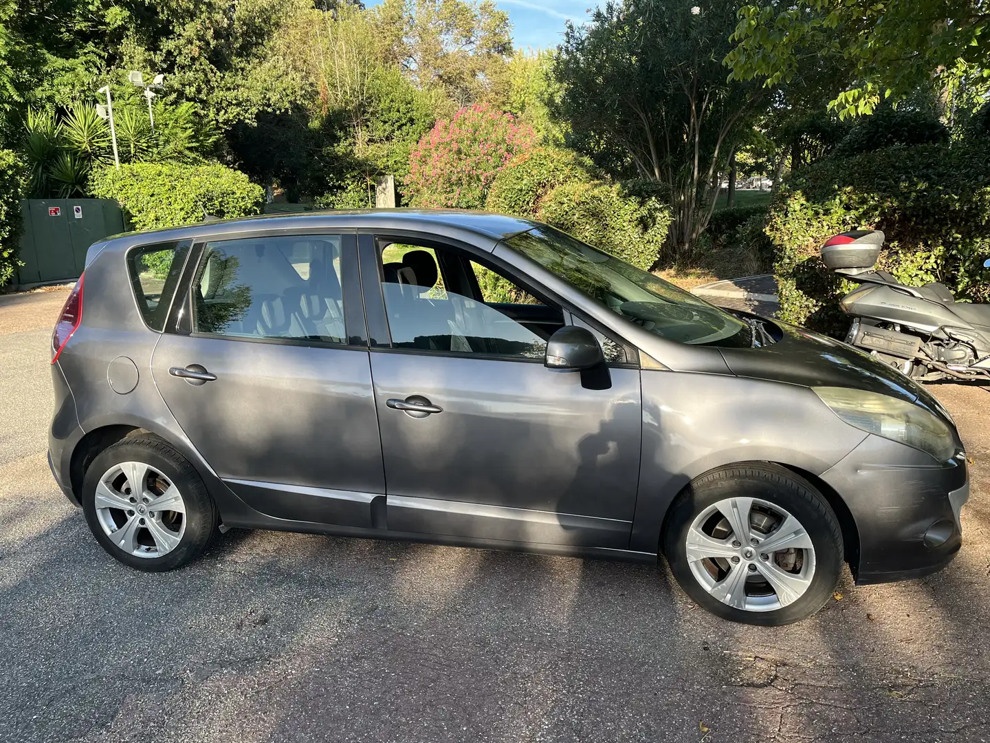 Renault Scenic X-Mod 1.9 dci Dynamique - 2