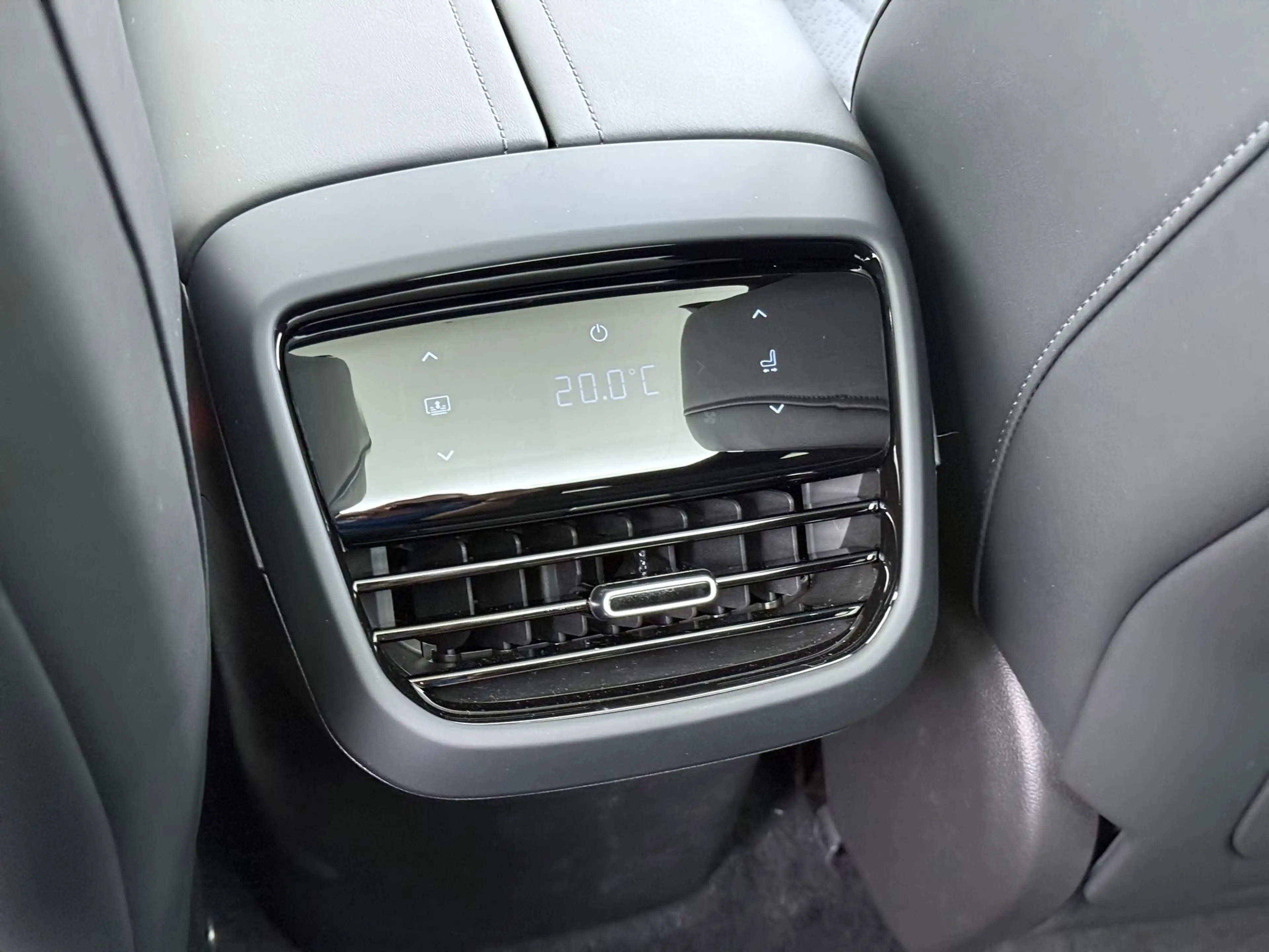Changan Deepal S07 EV LHD NIEUWE AUTO | ELEK. ACHTERKLEP | PANORAMADA — photo 25