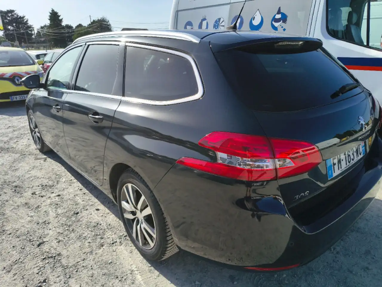 Peugeot 308 1.5 BLUEHDI 130CH S\\u0026S ALLURE EAT6