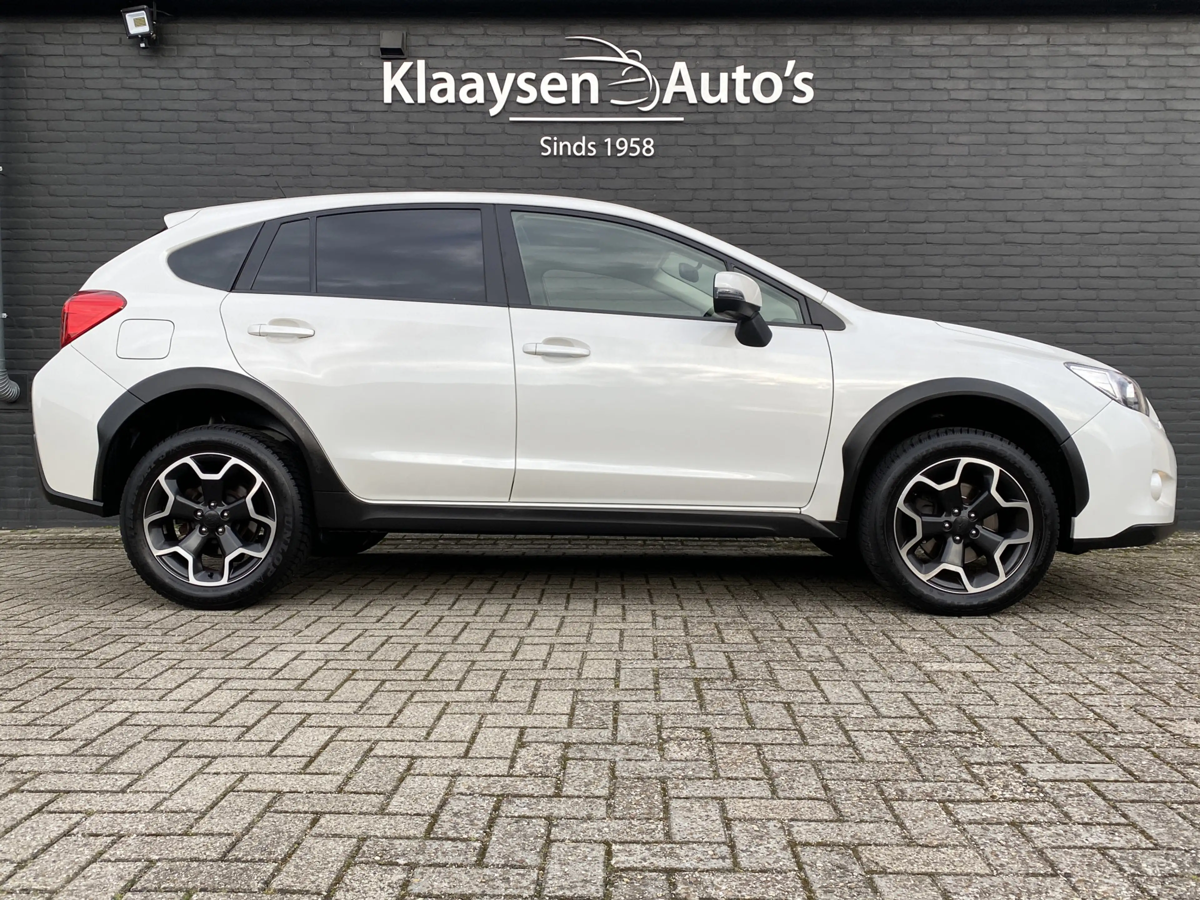 Subaru XV 2.0i Premium AWD 150 pk AUT. | dealer onderhouden — photo 4
