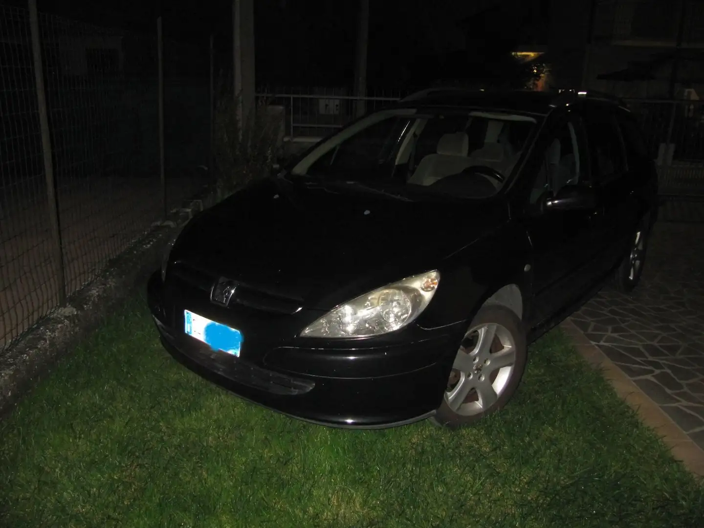 Peugeot 307 Peugeot 307 SW  2004 1.6 hdi 16v 750 euro Nero - 2