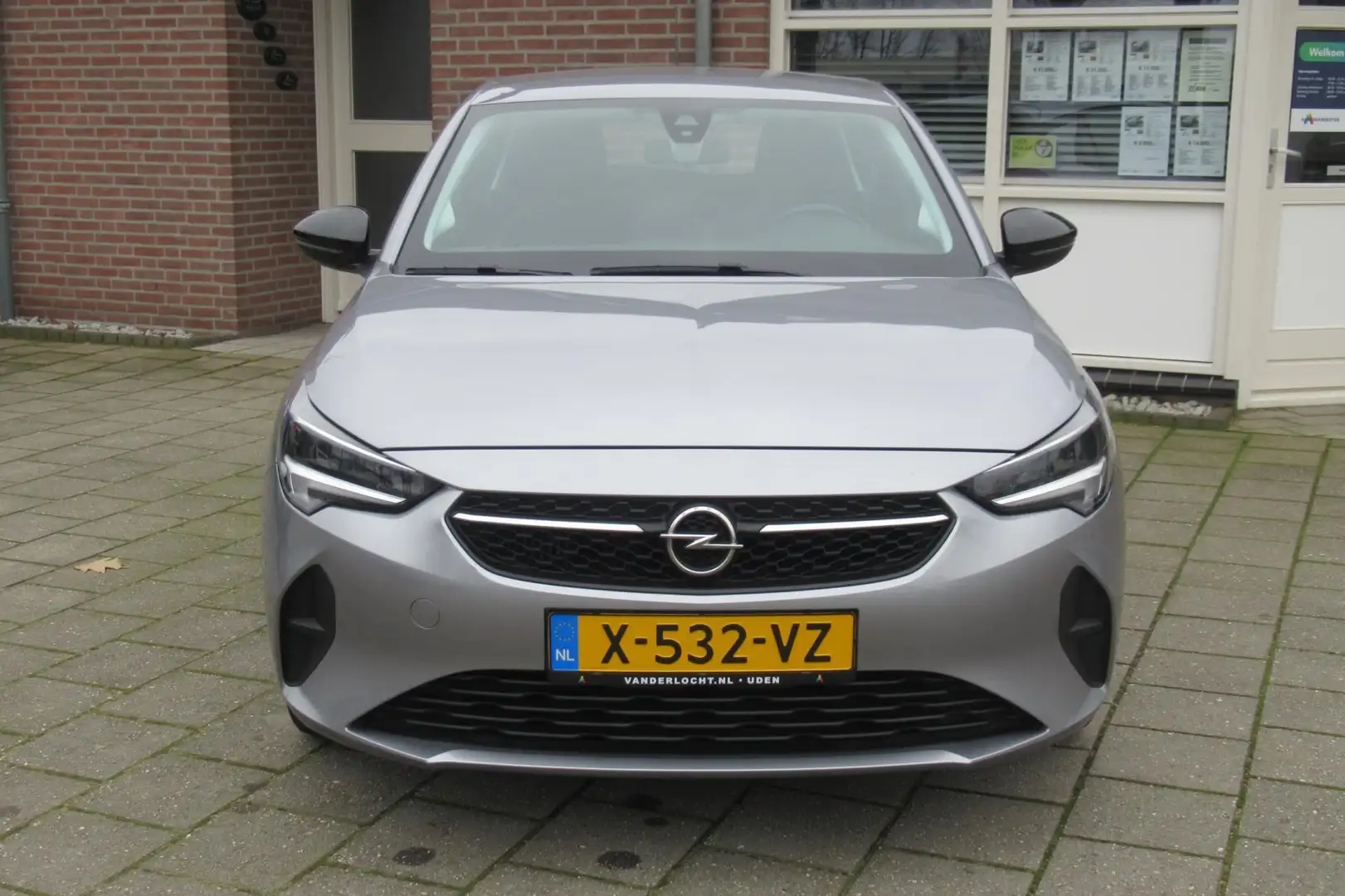 Opel Corsa 1.2 Edition 5 drs Automaat Grijs - 2