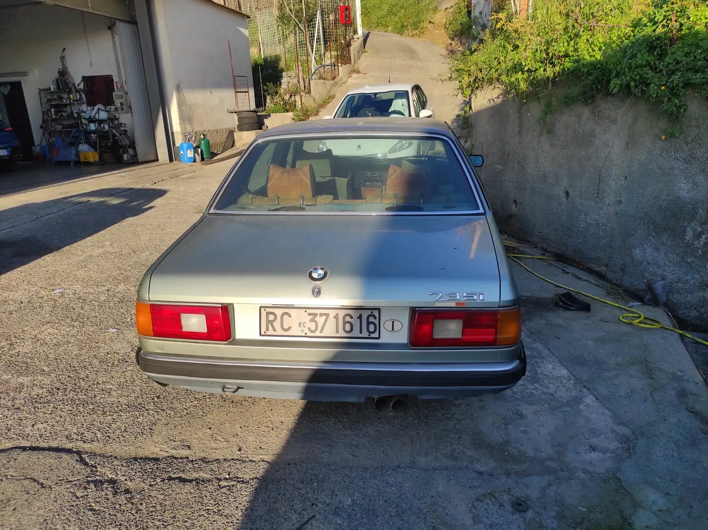 BMW 735 735i 3.4 Plateado - 2