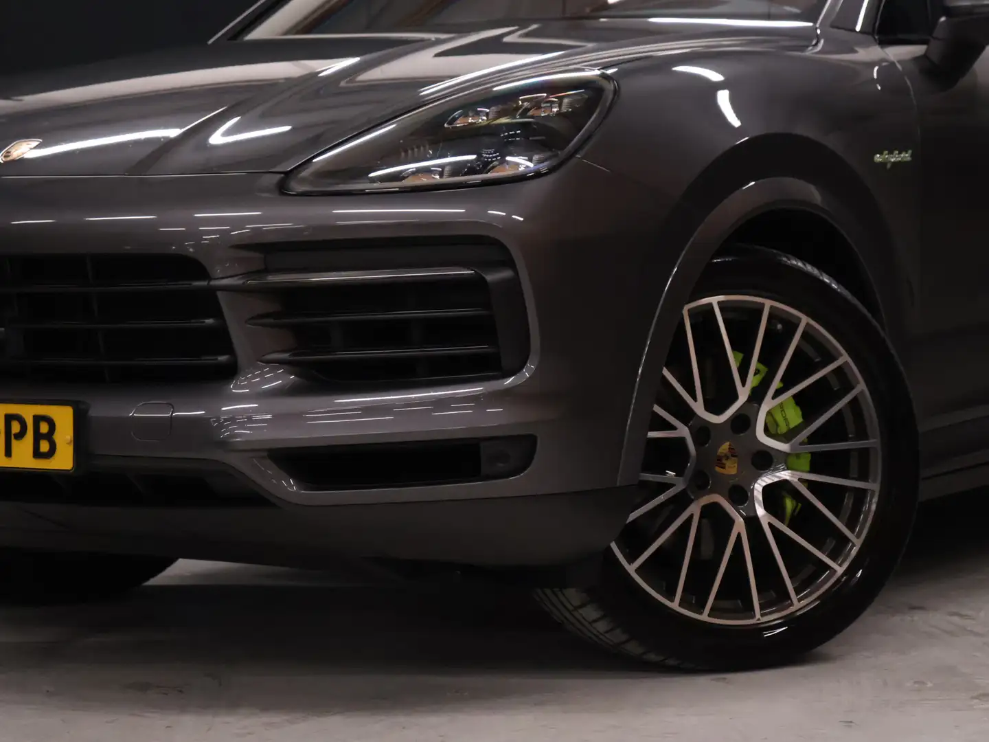 Porsche Cayenne Coupé 3.0 E-Hybrid [ADAPTIVE SPORT SEAT PLUS, LUCH Gris - 2