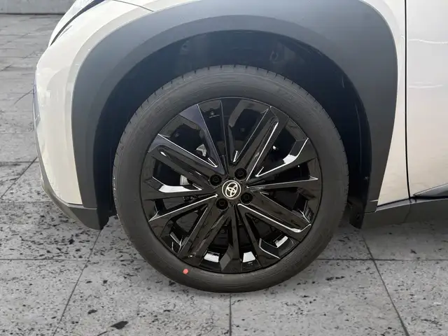 Toyota Aygo X view 8